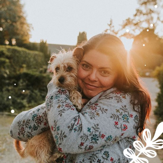 Nachhaltige-bewusste-Weihnachten-franzischaedel-mit-hund